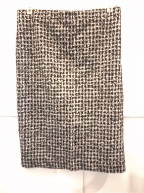 Ann Taylor Black and White Patterned Pencil Skirt
